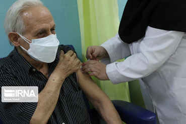 معاون تحقیقات وزارت بهداشت: کارایی برخی واکسن‌های ایرانی کرونا از نمونه خارجی بهتر است