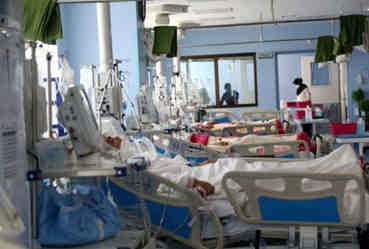 ۱۱ بیمار کرونایی در مراکز درمانی ایلام بستری شدند